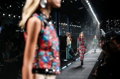 Look 27